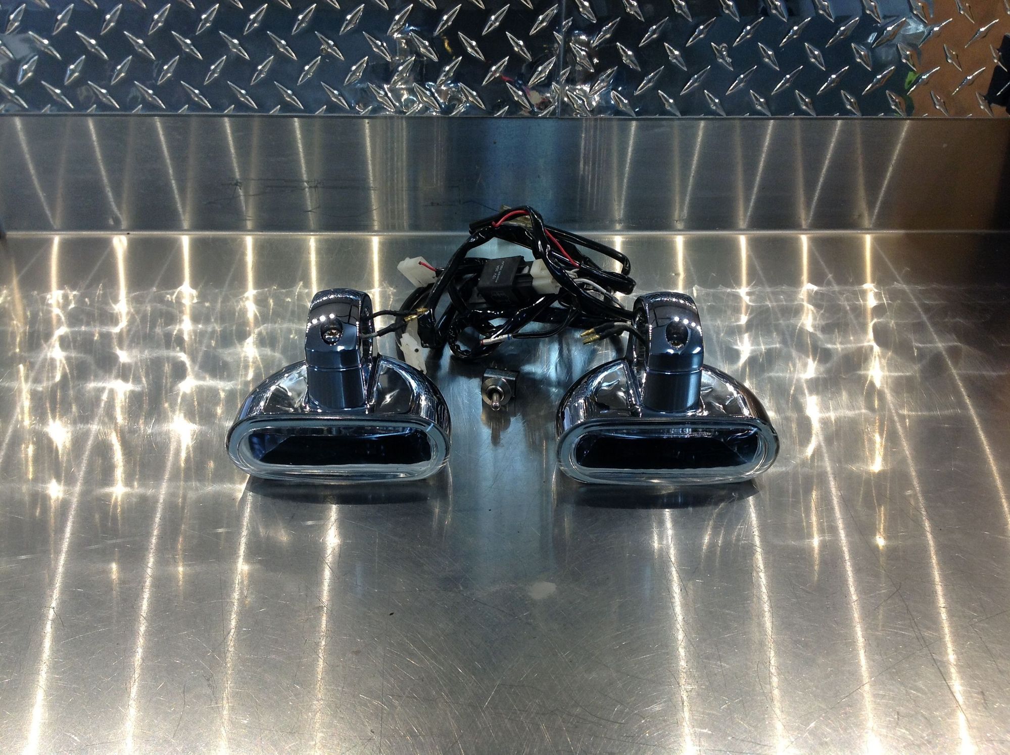 F/S H/D Engine Guard Mounted Fog Lamps Harley Davidson Forums