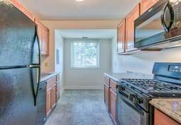 Image of Americana Southdale Apartments in Glen Burnie, MD