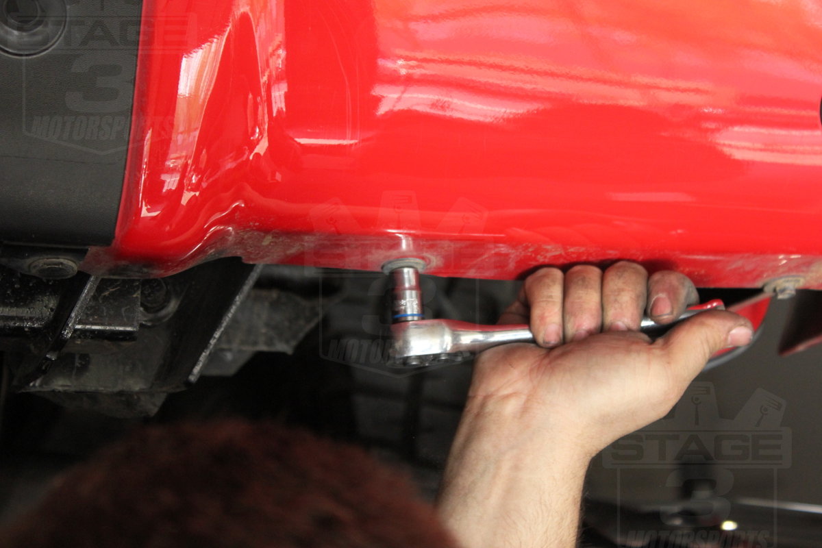 Ford F-150/F-250: How to Install a Tow Hook