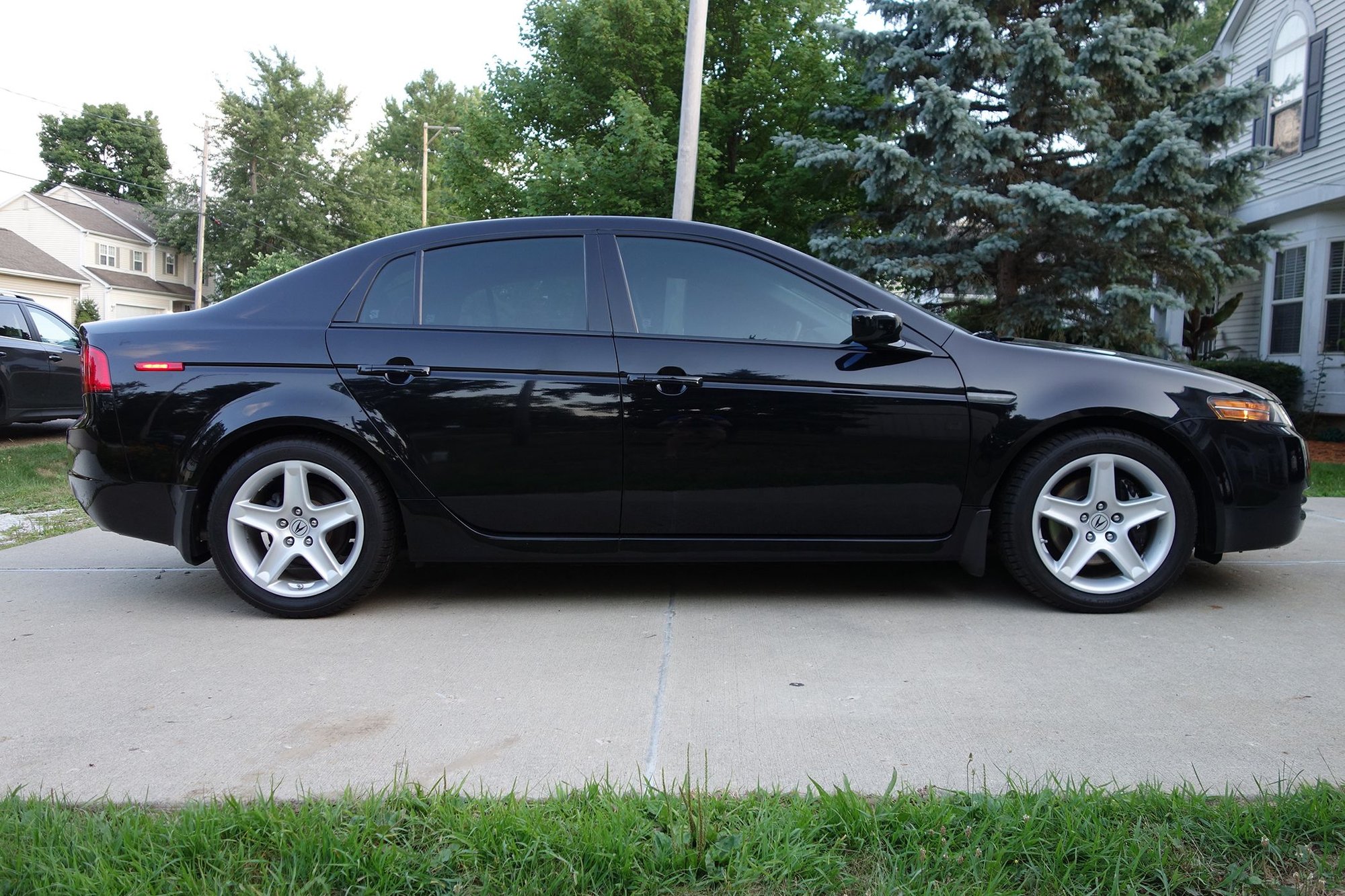 2006 Acura TL - SOLD: 2006 Acura TL, 6-Speed Manual, 72,175 miles! - Used - VIN 19UUA65596A063348 - 72,175 Miles - 6 cyl - 2WD - Manual - Sedan - Black - East Lansing, MI 48823, United States