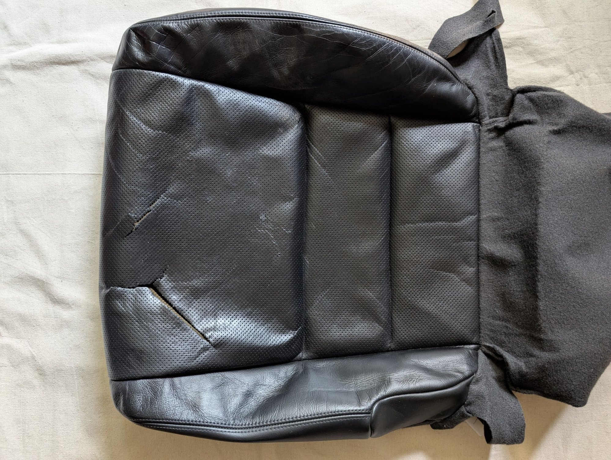 Interior/Upholstery - Free + Shipping Original OE Torn 2006 Acura TL Passenger Front Seat Cover Ebony Black - Used - 2004 to 2008 Acura TL - Willow Grove, PA 19090, United States