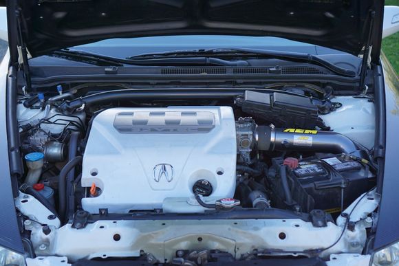 A little update for what’s going on the past two weeks. I got the AEM V2 CAI installed. I was more than happy to finally get rid of the stock intake. The VTEC crossover is so much more noticeable, I love it.