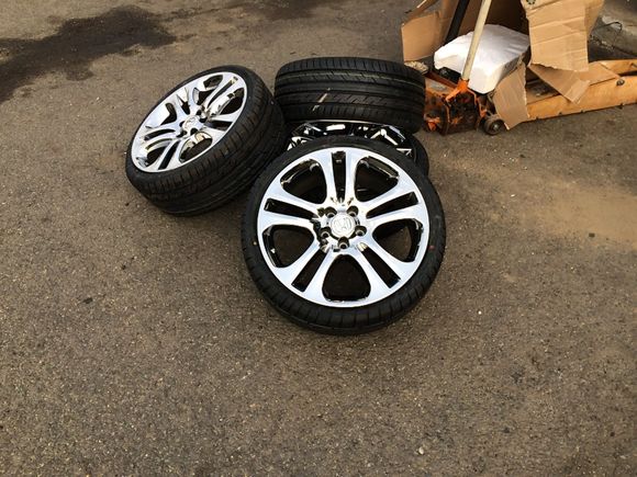I mounted tires last night. But changed up my direction. 
235/35/19 achillies atr. Brand new . Never seen pavement.