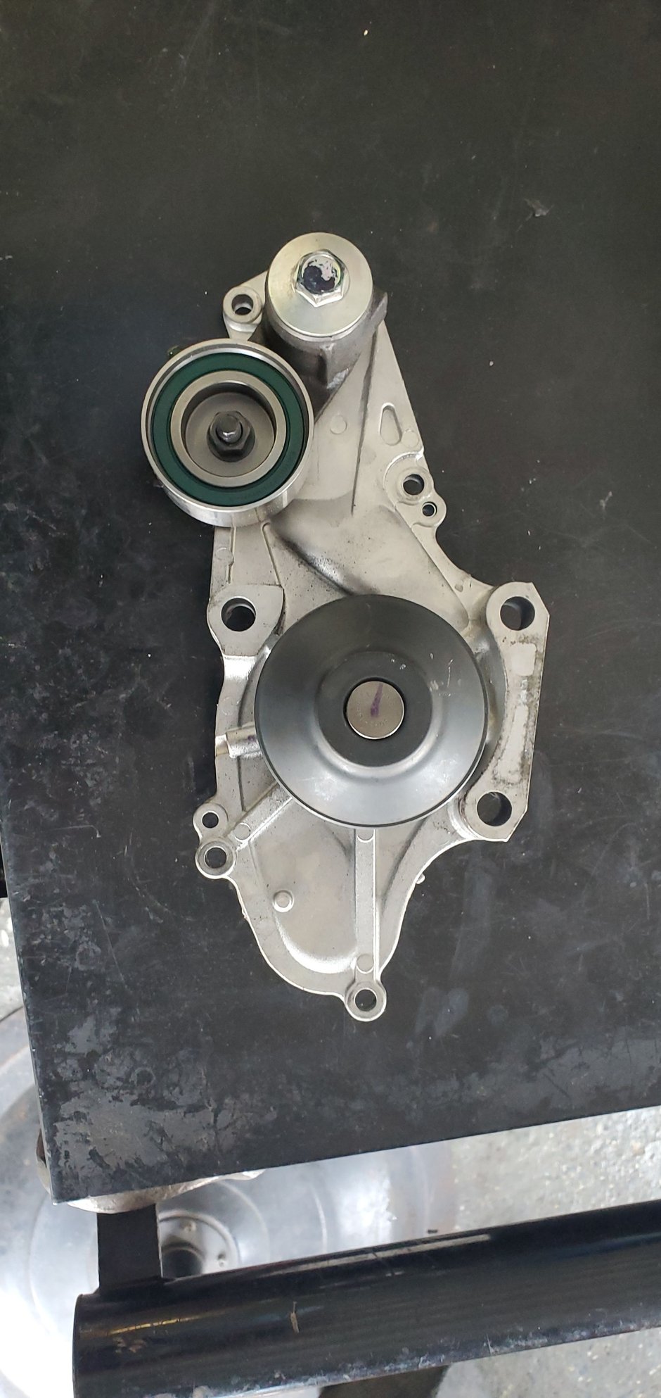 2009 Acura RL - Water pump - Engine - Internals - $50 - Fort Lauderdale, FL 33314, United States