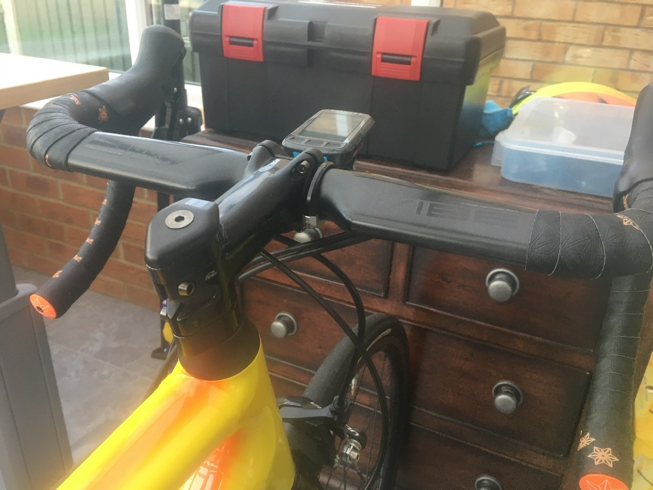 aero bars for flat top handlebars