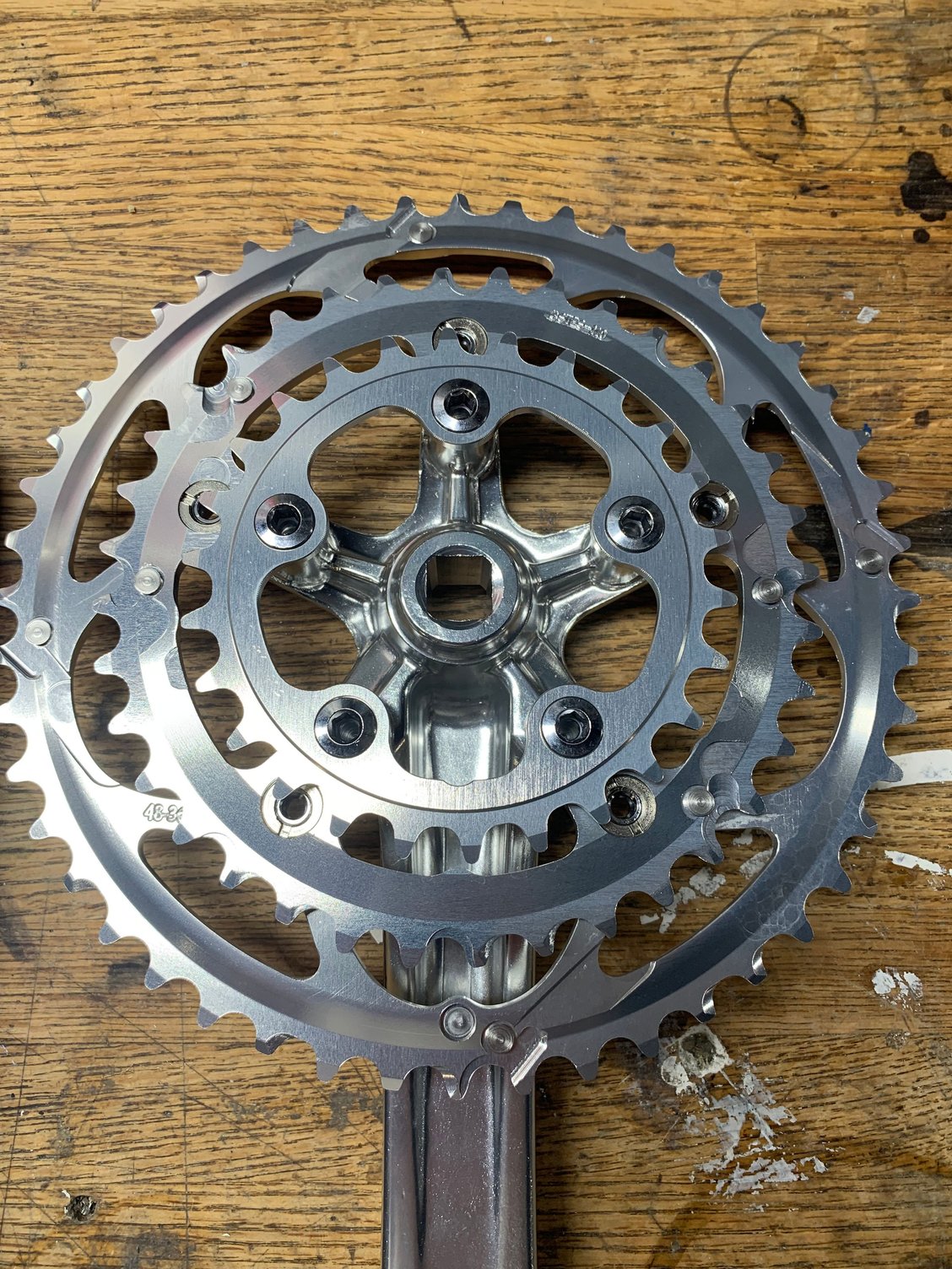 レアSILVER クランク 34/24 110/74 BCD RIVENDELL レアSILVER クランク 34/24 110/74 BCD RIVENDELL - メルカリ