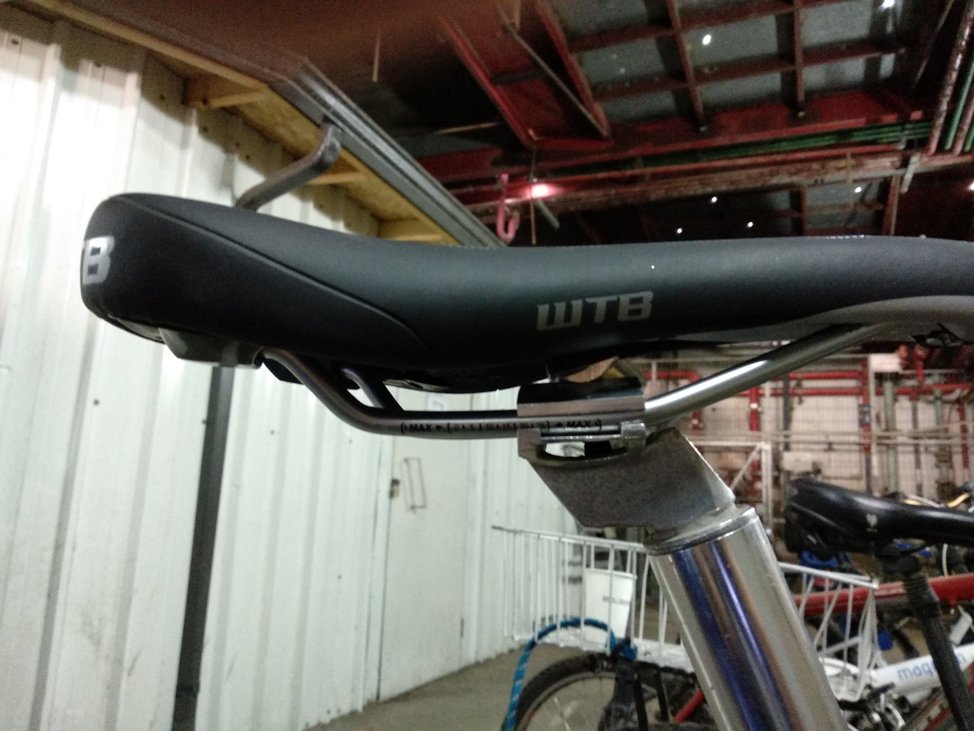 adjust bike seat angle