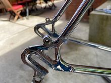 Looks like a Campagnolo dropout but does not say Campagnolo so likely an imitation. 