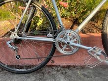 Clearance at the chain stay. 