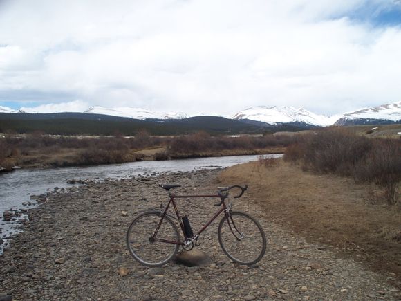 The river and small lakes are finally free of snow.About a week ago there were still people ice fishing.