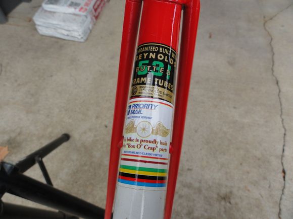 Clear coat with a urethane paint.  No running of the ink and a good clear seal.  Note the Reynolds decal for size comparison.   The 2K clear coats are urethane based and should cover well but being the cheapo I am, I didn't buy a $30 can to test.
