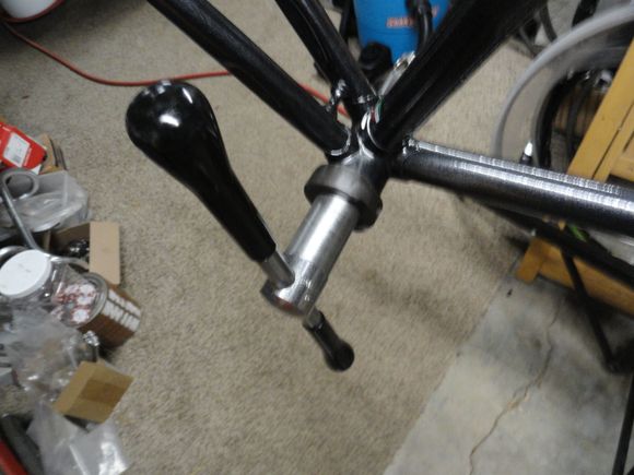 Used the Var cup installing tool for the fixed cup. Plenty of leverage to seat the cup properly.
