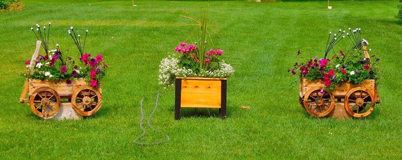 Lawn decorations in Huntsville