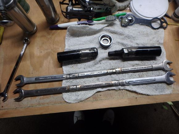 The pedal wrenches are on the bottom, and the top tool is the junk yard bb removal tool.