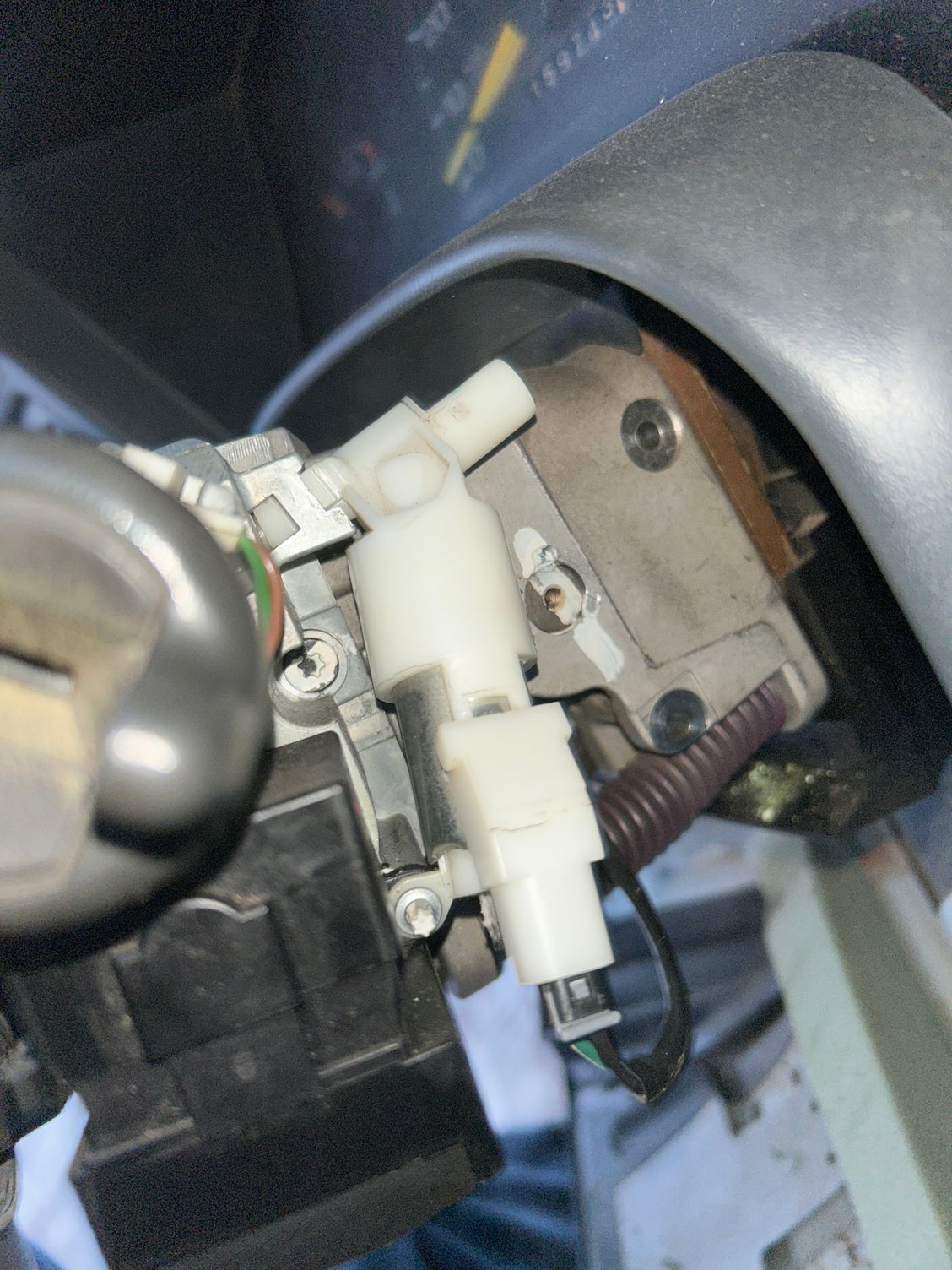 This is what I have to pull to shut the car off