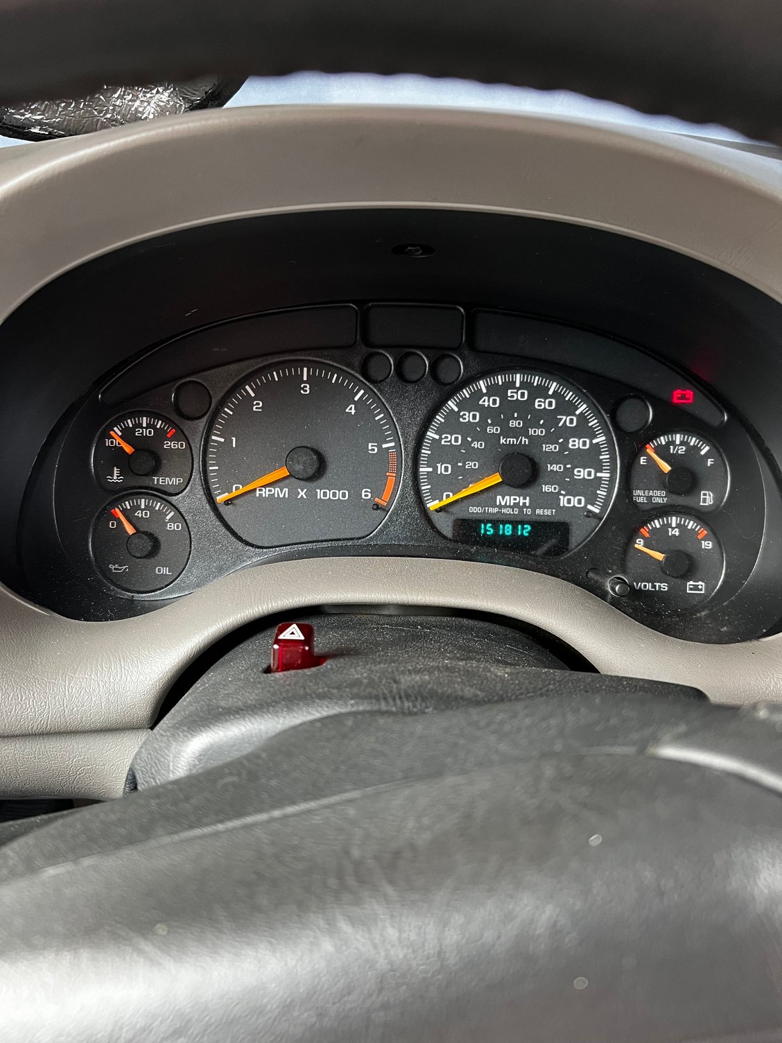 Here�s a picture of the dash with the key turned that�s all I get and it will crank but won�t start. 
