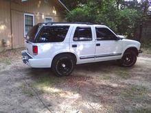 two tone paint with black and white with some crazy airbrushing. i already have the equipment and materials.