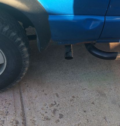 2 1/4in pipe right off manifold to a 90 and a 3x12 tip. Sounds like a late 90s Silverado. Way more aggressive than I was looking for but theres no turning back lol