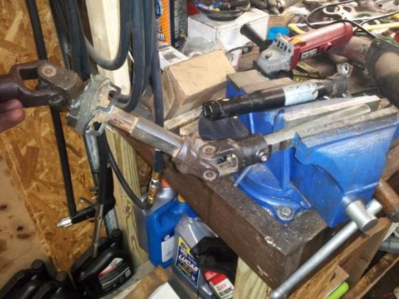 This is one of the first fabricated double jointed shafts I used. I have eliminated the "rubber donut".