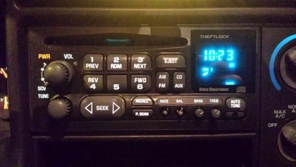 98 Radio/CD that fits my 95 Blazer without any mods.
Gonna put in an aux connection soon.
