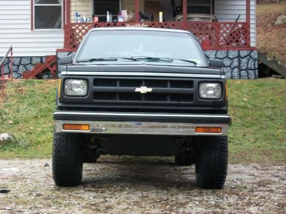Front shot with new rims and tires. Removed front valence