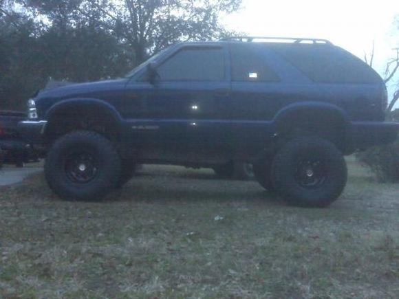 23" side frame ground clearance