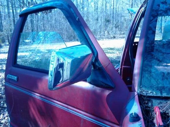 passenger side mirrors excellent condition