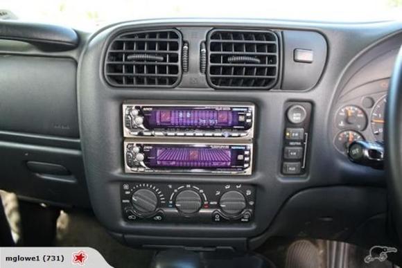 2 din stereo MD, CD, tuner