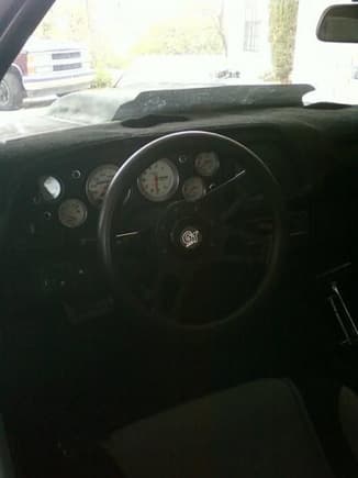 grant steering wheel, equus gauges