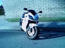 02 F4i