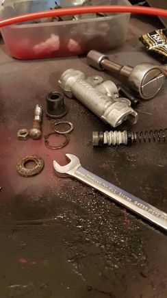 New seal kit required for rear master cylinder