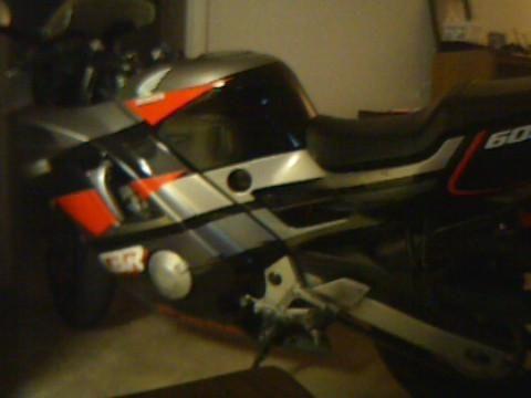 bad web cam shot in my living room cant figure iut how ti resize my other pics