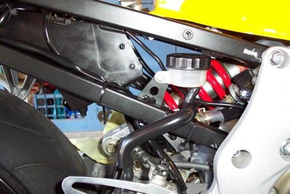 More R side view of FP mounted, rear brake reservoir mounted, various electrical cables ziptied.  Disclamer...those scratches on the subframe were there when I bought it.  ;D