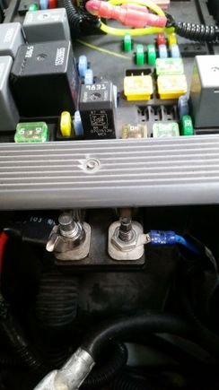 AUX power studs in the underhood fuse box for trailering