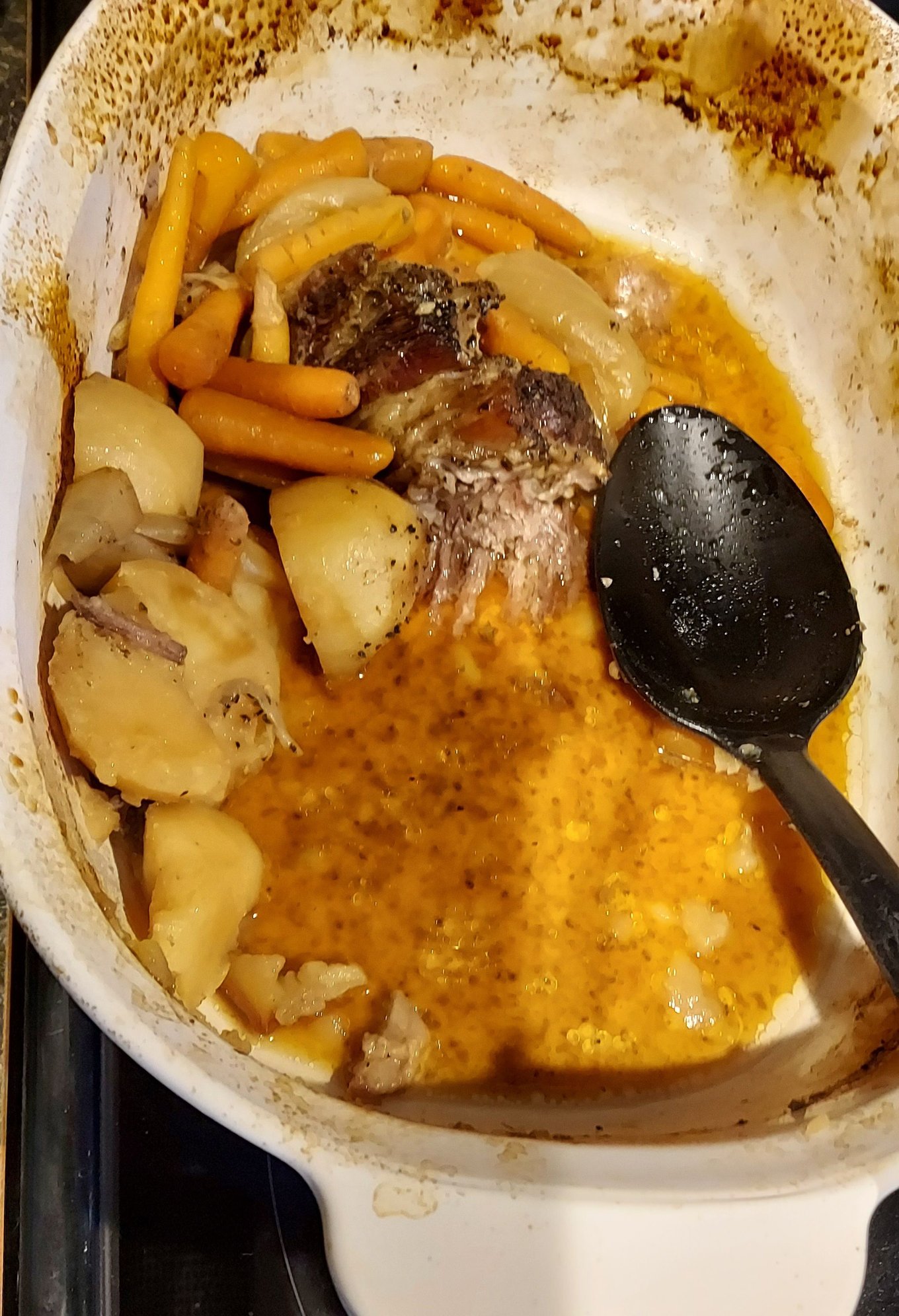 What's left of the Pot Roast after we both piled our plates to the ceiling.  It was tremendous!