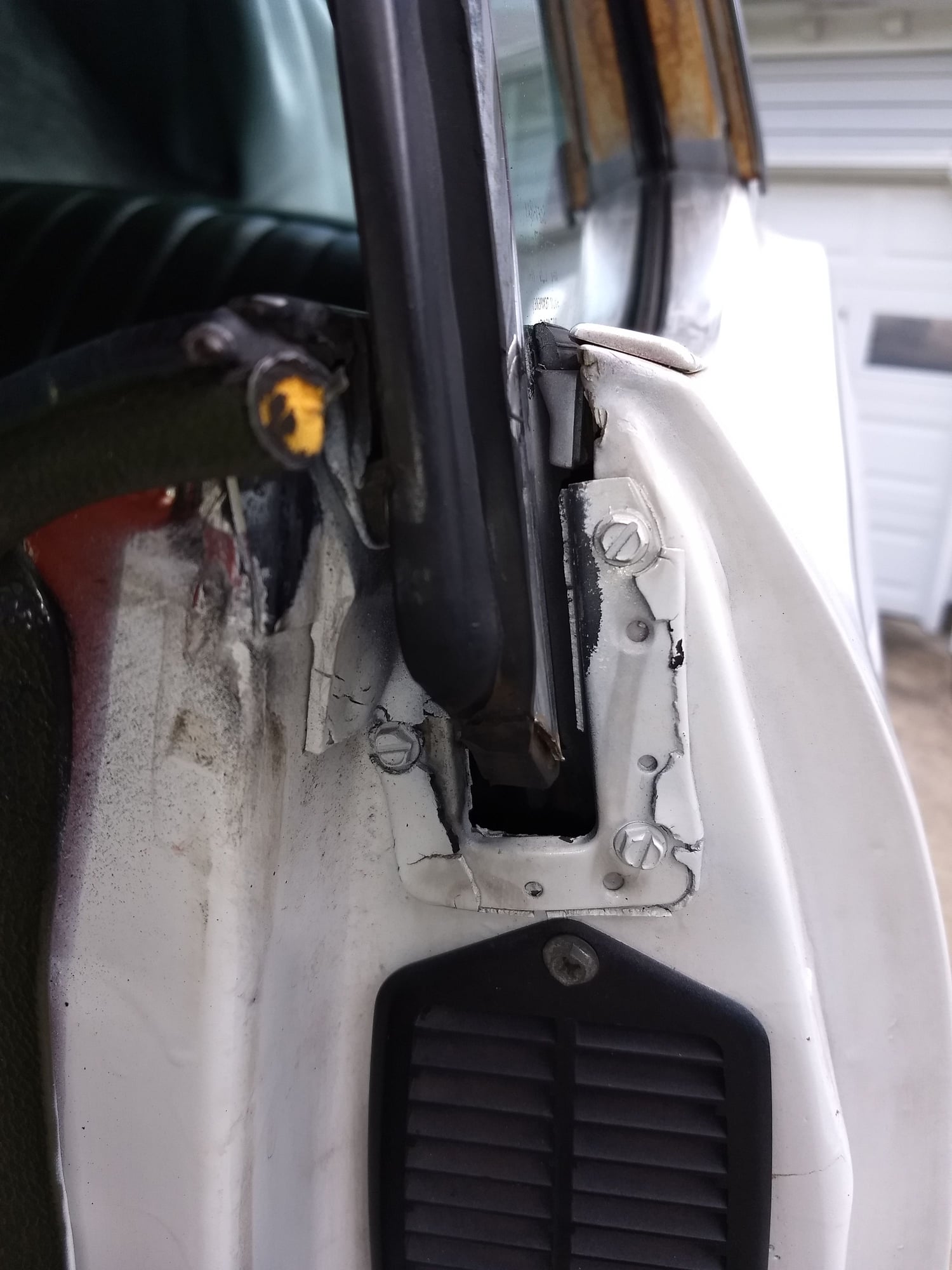 Weatherstripping removal/replacement 