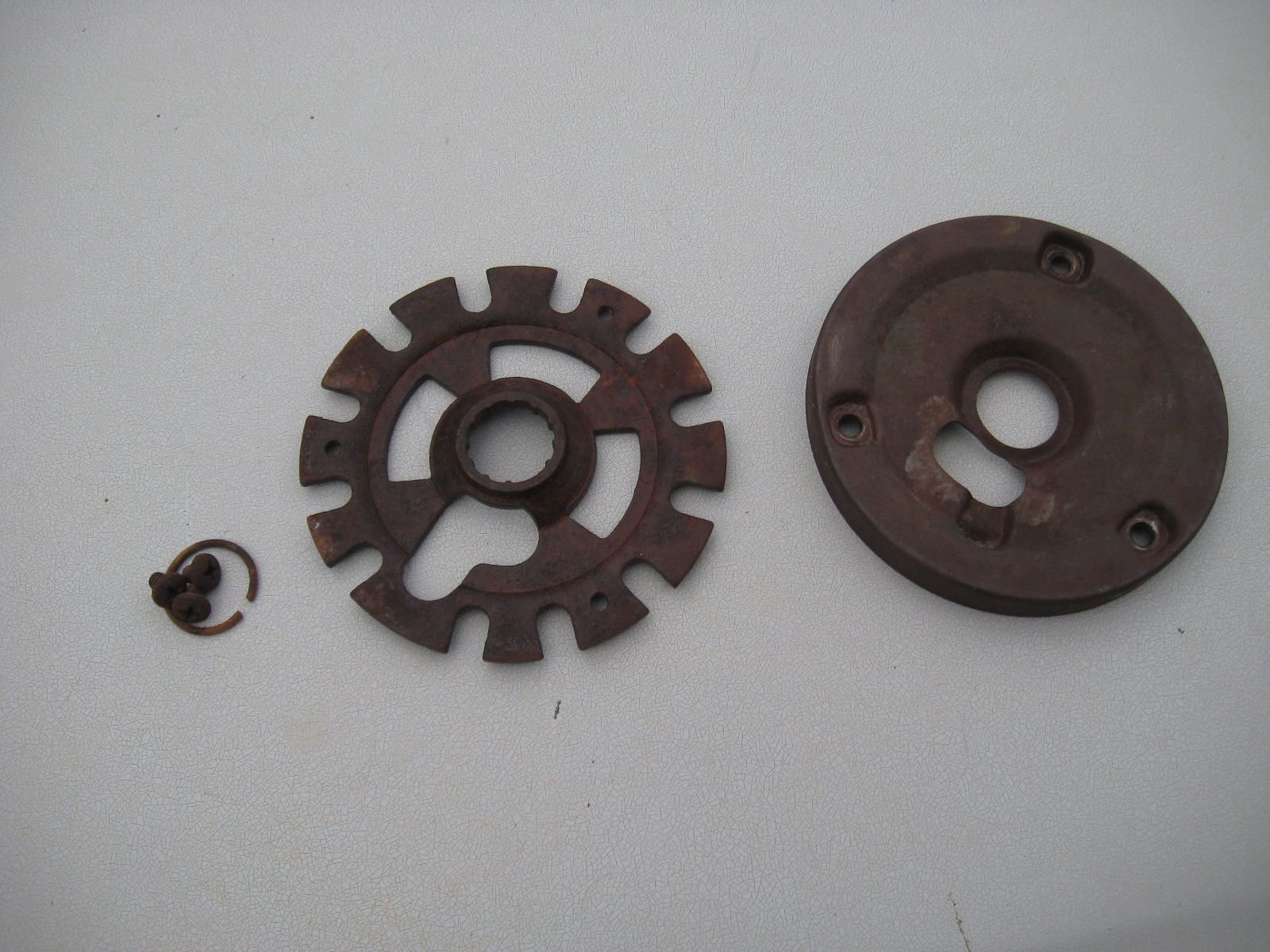 196981 Tilt Column Lock Plate