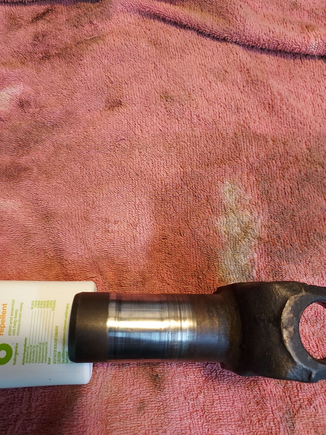 Th350 yoke/ sleeve/ seal replace?