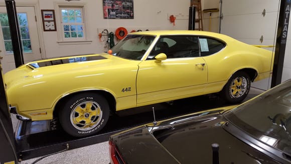 1970 Oldsmobile Sebring Yellow.  Shown with 15" color-keyed non-original wheels and tires.