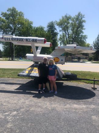 My youngest daughter was sound asleep in the truck. She woke up when she felt the truck stop, looked out the window and saw this. She groaned and asked “ WHERE ARE WE???!!!”  

Just stoping for lunch. 😁