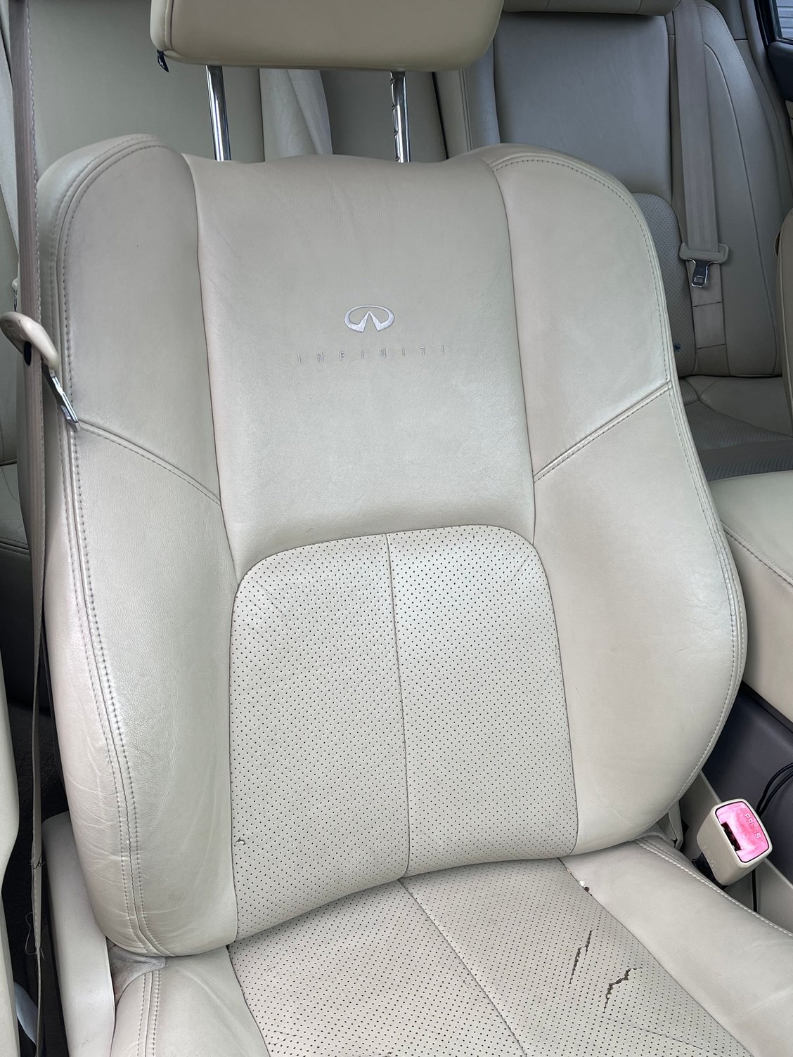 Original passenger seat back 