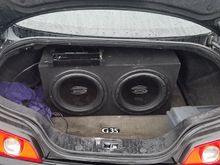2 12" subs in a 1" thick sealed box