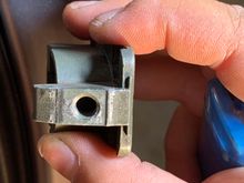 I think it seems to be hitting to the left ? From the wear of it 