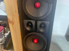 needs a 1000 watt amp