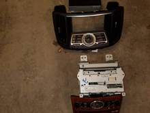2008 GPS & Rear camera kit i purchased OEM