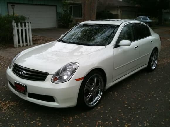 First G35 picture taken when I bought the car.