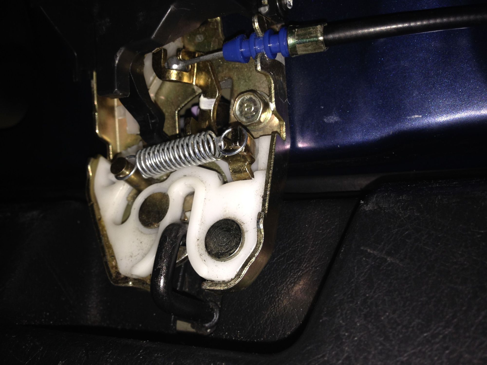 05 HCH Fuel door and trunk release latch broken HondaTech Honda