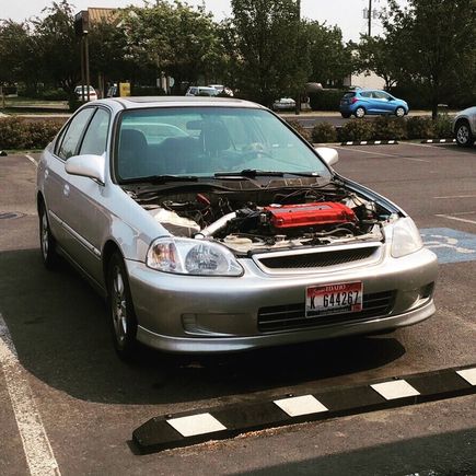 So.. this was my daily after the blue car. I put my type r swap in it. 
