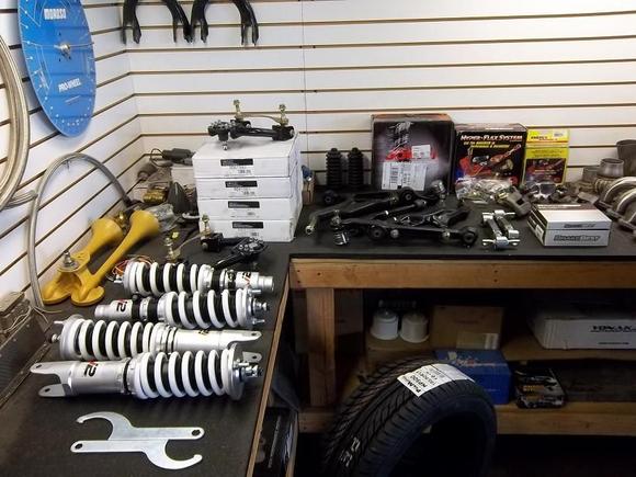 Just a couple grand of stuff to renew the susspension.