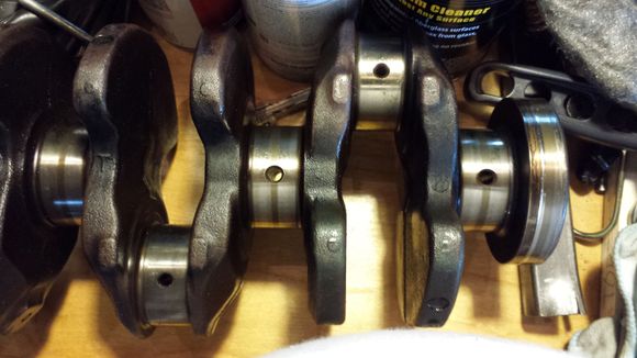 Cleaning the oil holes in the crank...